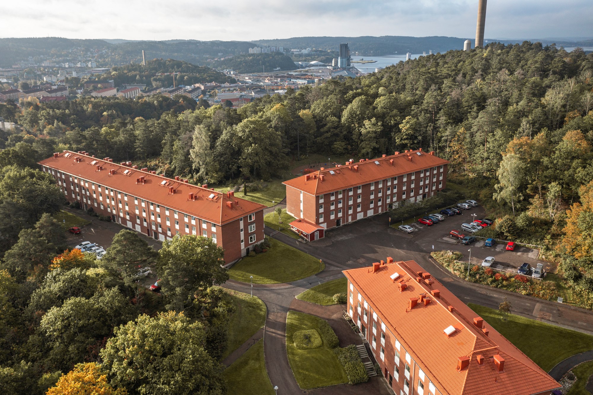 Flygfoto på några av Uddevallahems fastigheter på Aftonbrisvägen