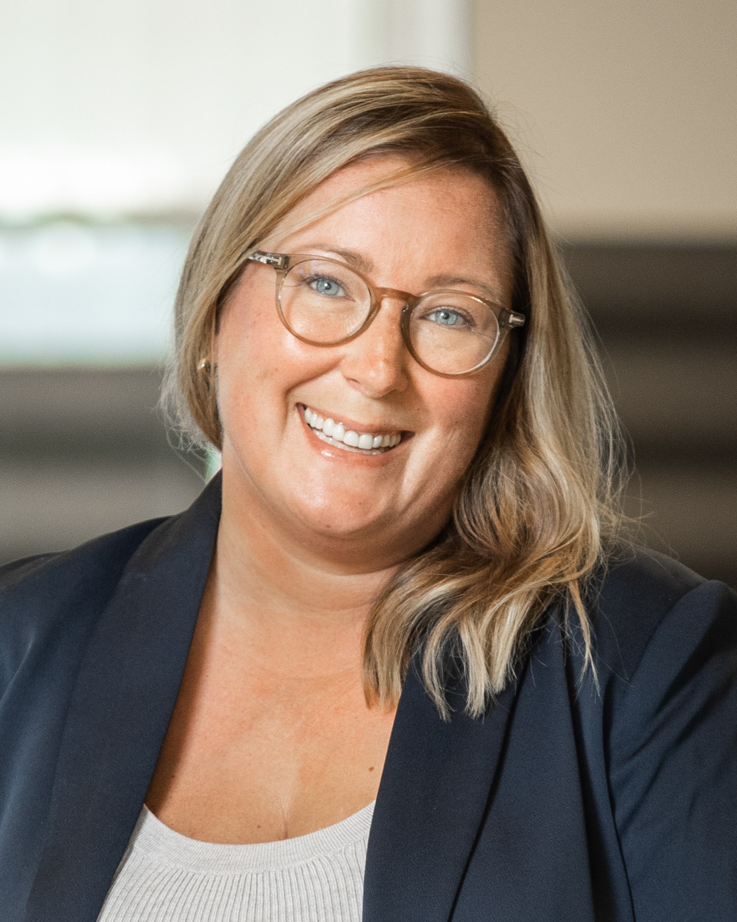 Porträttfoto på Uddevallahems HR- och Hållbarhetsansvarig Lisa Bogren